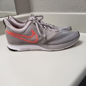 Nike Zoom Strike Size 12